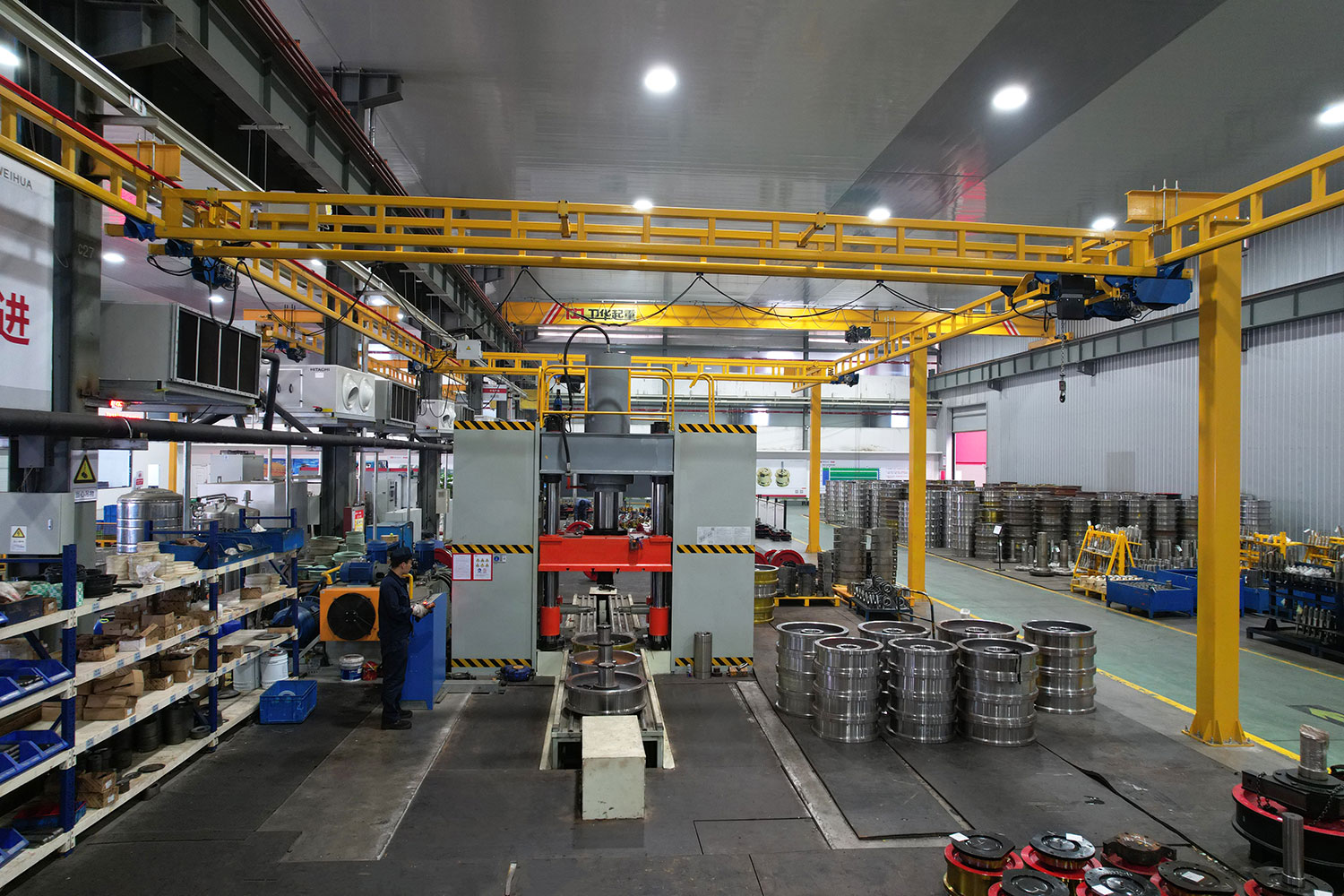 车轮自动化装配线